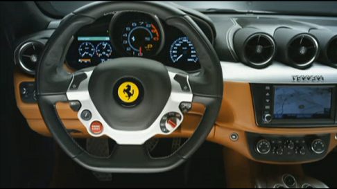 Ferrari - Comandi sul volante sulla Ferrari Four width=