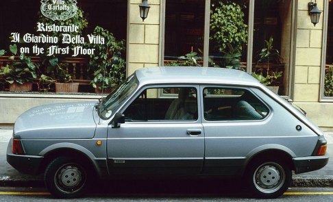 Fiat - Fiat 127 3^ serie auto storica width=
