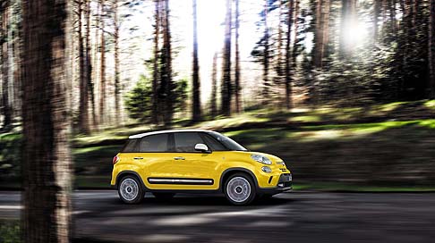 Fiat - Le unità offerte in catalogo sono quattro per la Fiat 500L Trekking e rappresentate da due motori benzina 1.4 16V da 95CV e 0.9 TwinAir Turbo da 105 CV e altrettanti turbodiesel un 1.6 Multijet II da 105CV e 1.3 Multijet II da 85CV width=