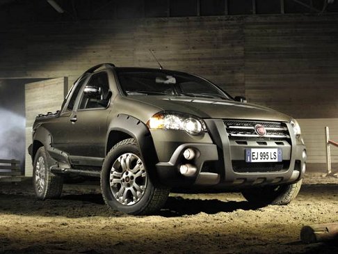 Fiat - Fiat Strada pick-up made in Brasil. Prodotto nello stabilimento di Fiasa a Betim, in Brasile width=