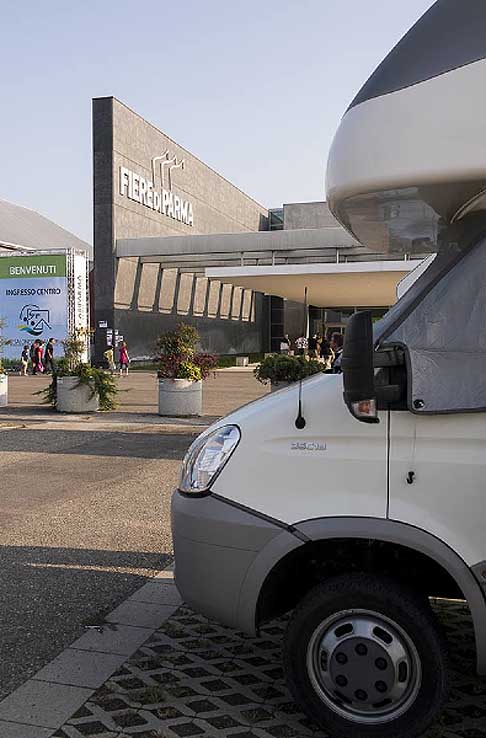 Camper - Salone del Camper di Parma 2013 ingresso Fiera width=