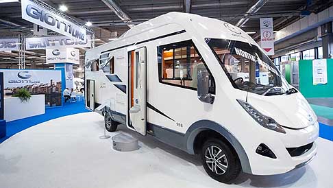 Camper - Salone del Camper 2013 in questi anni si è affermato come il secondo evento in Europa width=