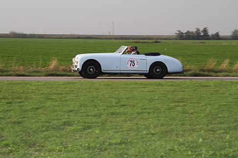 Alfa Romeo - Gran Premio Nuvolari con l´Alfa Romeo 6C 2500 SS del 1948 width=