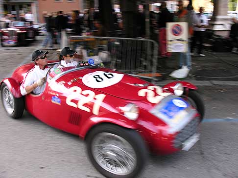 Ermini - Ermini 1100 Sport Siluro del 1951 con il pilota Morcombe e copilota Montalbertti al Gran Premio Nuvolari 2012 width=