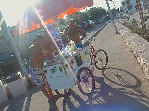 Ciclovia Adriatica - Granite a Cozze da Franco Paradiso, Toni il Pupo e Giampy Stile width=