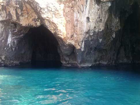 Grotta di Zunzulusa - Grotte costa adriatica a S. Maria di Leuca width=