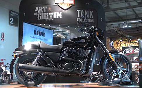 Harley-Davidson - Si preannuncia un 2014 rivoluzionario per l’iconico brand delle due ruote Harley-Davidson, icona senza tempo del mondo motociclistico a stelle e strisce. width=