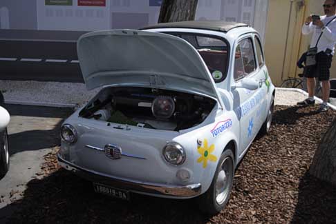 Fiera del Levante - Impianto GPL nel cofano della Fiat 500 alla Fiera del Levante 2014 width=