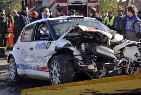Incidente a Robert Kubica - La Scoka Fabia al Rally di Andora incidentata da Kubica, gravi le condizioni del pilota polacco width=