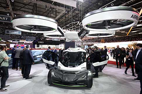 Italdesign - Il veicolo è strutturato su tre livelli.