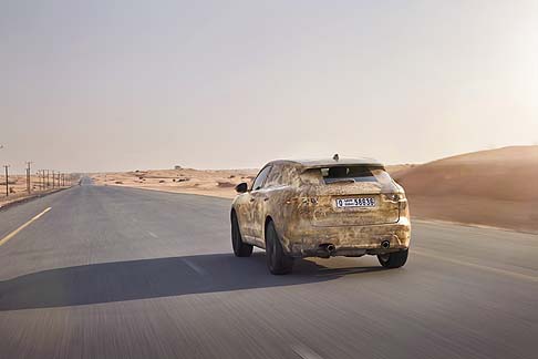 Jaguar - Dopo i rigori del freddo svedese, la vettura ha affrontato le temperature bollenti di Dubai, che possono superare i 50°C all’ombra.  width=