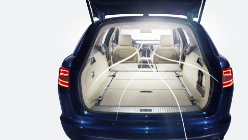 Jaguar - La XF Sportbrake è disponibile con due pacchetti opzionali che ne rafforzano le qualità dinamiche. width=