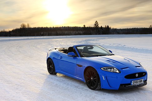 Jaguar - Jaguar XKR-S Convertible Nordic Drive width=