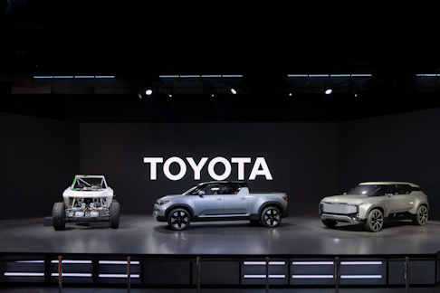 Toyota - Il concept EPU, invece, è un pick-up di medie dimensioni di nuova generazione