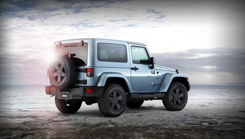 Jeep - Il tema dell'inverno caratterizza il nuovo look esterno e l'allestimento degli interni. width=
