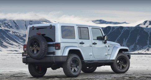 Jeep - Oltre a garantire una straordinaria articolazione delle ruote ed un'affidabilità senza confronti, la versione Arctic dispone dell'assale anteriore Dana 30 e del poderoso assale posteriore Dana 44. width=