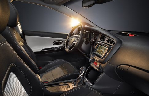 Kia - Kia Cee´d Model Year 2012 interni vettura width=