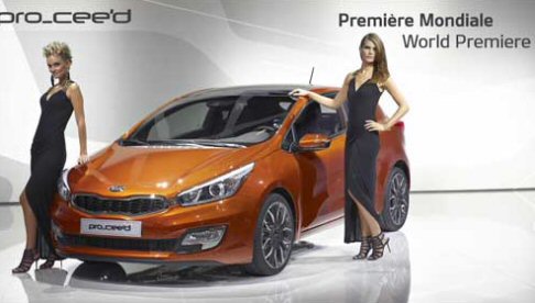 Kia - La pro_cee’d a tre porte segue la berlina, presentata a Ginevra, e la Sportswagon, appena commercializzata. width=