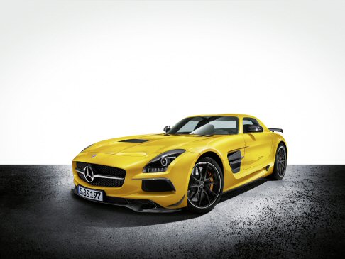 Mercedes-Benz - Ispirata alla versione da gara SLS AMG GT3, il quinto modello Black Series di Mercedes-AMG propone un affascinante design, dinamica di marcia eccezionale e costruzione leggera per prestazioni oltre ogni limite. width=
