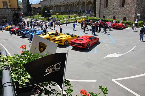 Grand Tour Lamborghini - Lamborghini 50esimo anniversario Forte dei Marmi width=