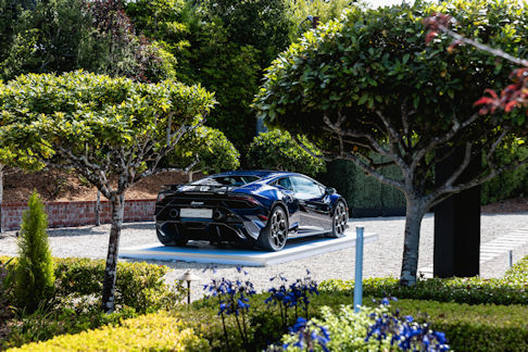 Lamborghini - Completano la vetrina i modelli: Lamborghini Urus Performante, Lamborghini Huracán STO, Lamborghini Huracán Tecnica, la Lamborghini Huracán Sterrato e l´ultima nata la Lamborghini Revuelto