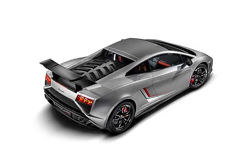 Lamborghini - Lamborghini Gallardo LP 570-4 Squadra Corse le emozioni della pista arrivano direttamente sulla strada con la Lamborghini Gallardo LP 570-4 Squadra Corse width=