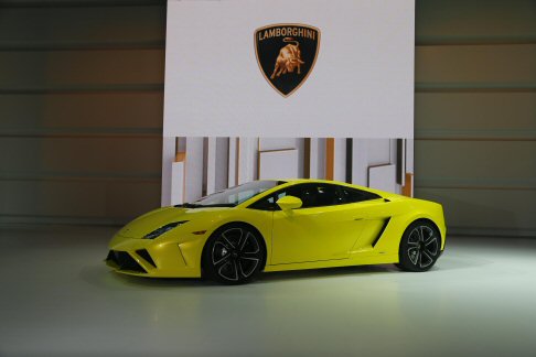 Lamborghini - La Lamborghini Gallardo LP560-4 è il modello più venduto dell’atelier nella sua ricca storia di successi, con un design aggiornato, ancora più aggressivo ed estremo. width=