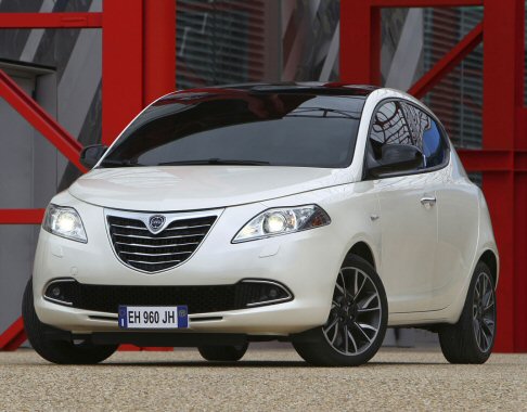 Lancia - lancia ypsilon vista anteriore width=