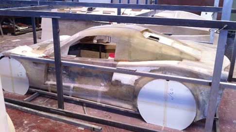 Tecnicar Laviania SE - Supercar Lavinia S.E. preparazione del chassis width=