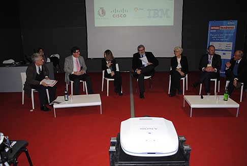 Smart City - Smau Bari incontro «Le città Inteligenti» Smart City width=