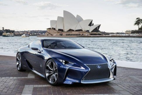 Lexus  - Esclusiva e raffinata la concept Lexus LF-LC Blue si veste di Opal Blue per affascinare il parterre dell’Australian International Motor Show di Sydney, in programma dal 19 al 28 ottobre.  width=