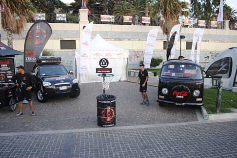 Reggio Calabria - Lungmare di Reggio Calabria stand espositivo con le auto pubblicitarie di Coca Cola width=