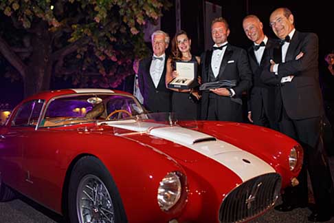 Maserati - Equipaggiata con un motore 6 cilindri in linea da 1988 cc, la Best in class del Concorso d’Eleganza di Villa d’Este 2016 appartiene alla Destriero Collection del Principato di Monaco. Da sinistra a destra: Ulrich Knieps, Head of BMW Classic, Timm Bergold