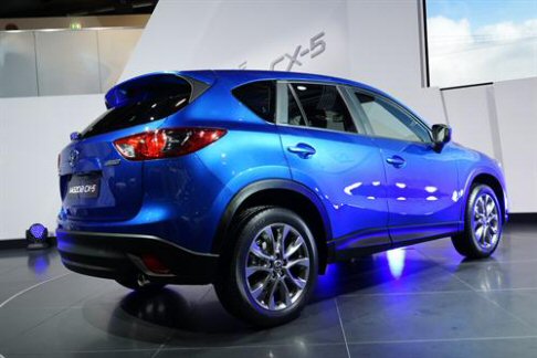 Mazda - Dopo le vetture Mazda3 e Mazda6, il nuovo CX-5 rappresenta il terzo modello della gamma Mazda ad ottenere cinque stelle Euro NCAP.  width=