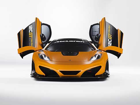 McLaren - McLaren 12 C GT Can-Am Edition open doors con motore 8 cilindri a V biturbo di 3,8 litri capace di esprimere ora 630 cavalli width=