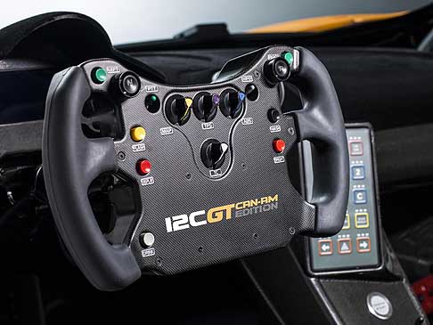 McLaren - McLaren 12 C GT Can-Am Edition volante con comandi width=