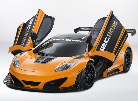Mc Laren - Esclusiva versione da competizione del modello 12 C, la McLaren 12C Can-Am Edition debutta al Concorso d’Eleganza di Pebble Beach, appuntamento estivo con le auto storiche e le supercar, presentate in edizioni dedicate all’evento. width=