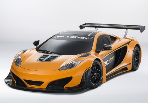 Mc Laren - Le caratteristiche aerodinamiche della sportiva britannica sono state affinate da McLaren Racing utilizzando la tecnologia e la simulazione della Formula 1. width=