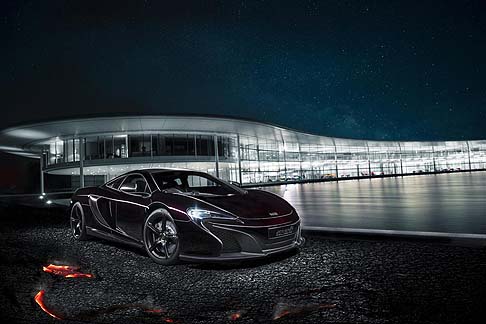 McLaren - Protagonista di un tour dedicato nei maggiori centri della Cina, mercato di riferimento anche per il settore delle auto sportive estreme, la vettura intende testare il proprio appeal per dare vita, in caso di accoglienza positiva, ad una serie limitata. width=