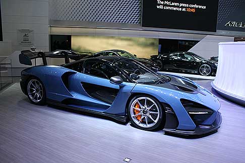 Mclaren - La Mclaren Senna è una supercar estrema ideata per la pista ma omologata da strada