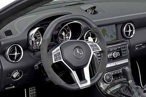 Mercedes-Benz - Interni della Mercedes-Benz SLK 55 AMG width=