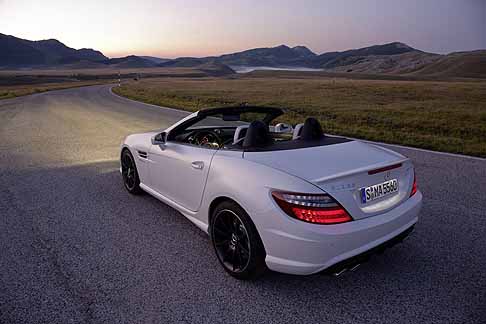 Mercedes-Benz - Posteriore della Mercedes SLK 55 AMG width=