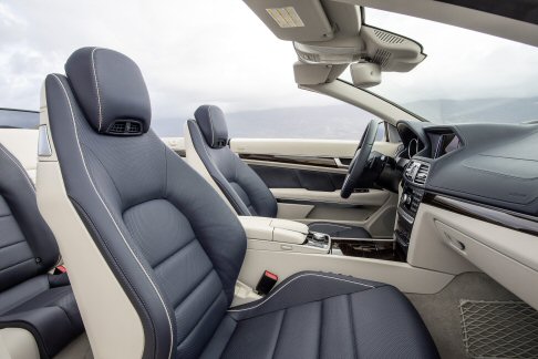 Mercedes-Benz - Tra le dotazioni dedicate alla sicurezza si segnalano l’Adaptive Brake, l'Attention Assist.  width=