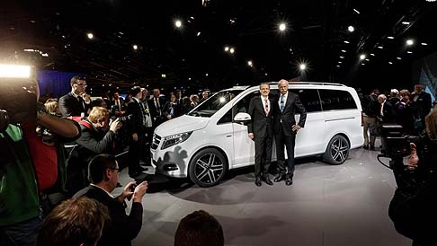 Mercedes-Benz - In Italia, la Classe V sarà disponibile a partire da giugno in tre versioni: EXECUTIVE, SPORT e PREMIUM. width=