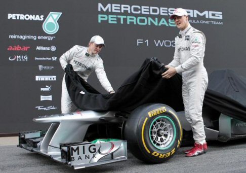 Mercedes - La monoposto tedesca è pronta per i test di Montmelò e si prepara a dare battaglia ai rivali della Red Bull.  width=