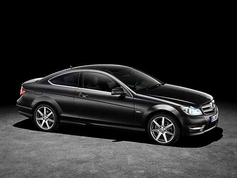 Mercedes-Benz - Mercedes Classe C Coupé laterale width=
