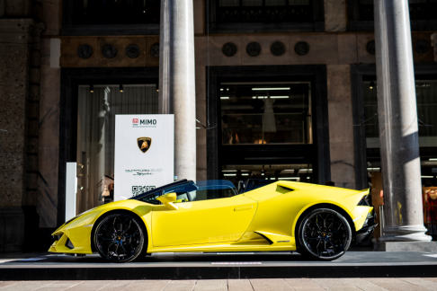Lamborghini - Tante le attività che vedono impegnate le vetture presentate durante l'evento