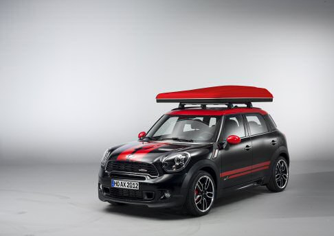 Mini - Il modello Caravan Cowley offre tutto quello che può servire: due comodi posti letto, un fornellino a gas a doppia fiamma. width=