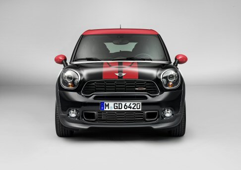 Mini - Il cambio automatico è dotato anche della funzione Steptronic, che permette di eseguire le cambiate manualmente oppure utilizzando i paddles sul volante. width=