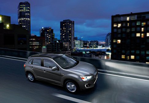 Mitsubishi - I principali cambiamenti sono concentrati sul frontale e sul posteriore resi più eleganti e meno spigolosi. width=